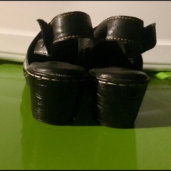 Boc stripe clog **last week available** - Picture 4 of 8